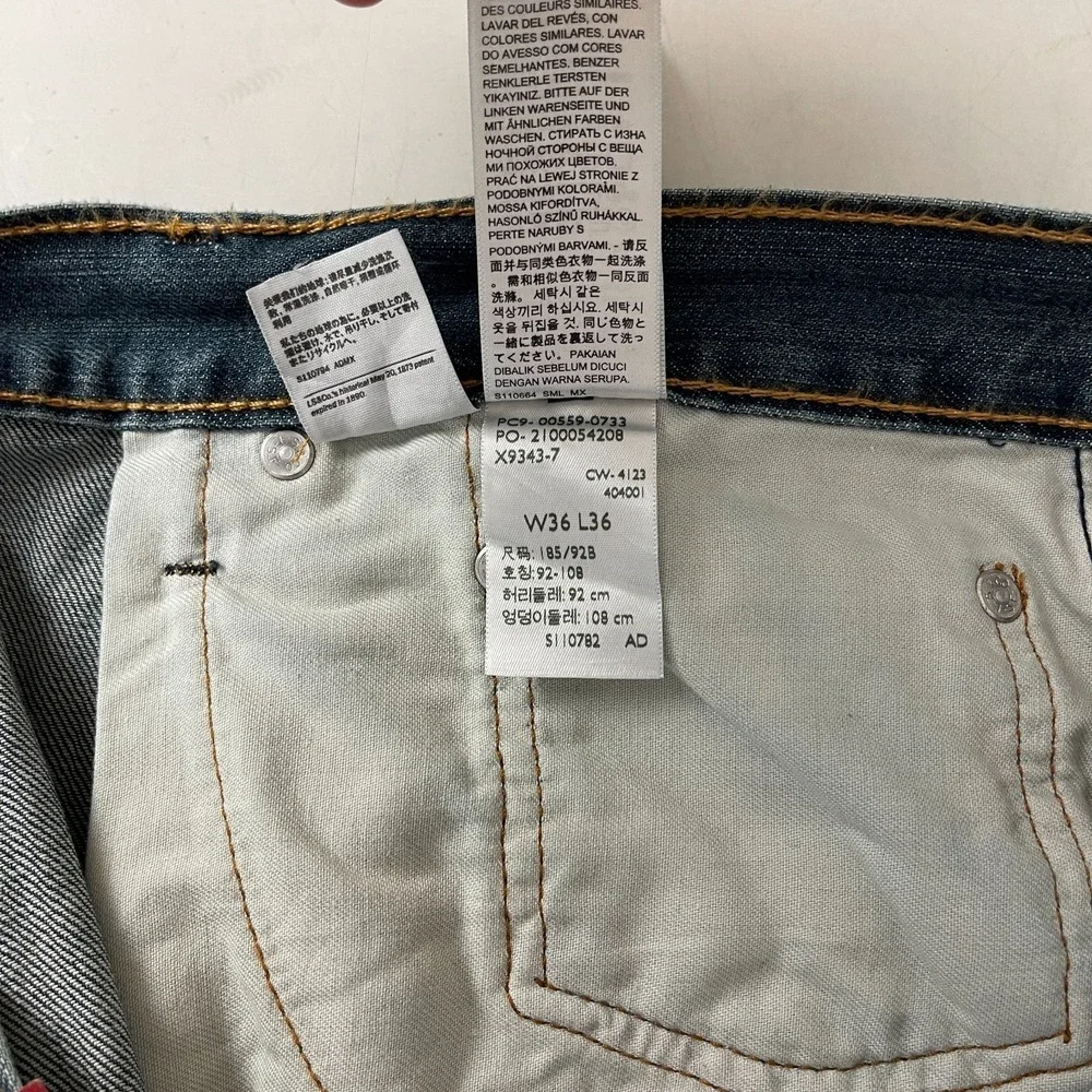 Levis Jeans Mens 36x36 Blue 559 Relaxed Straight Medium Wash Denim Grunge Y2K